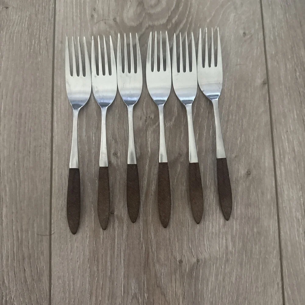 6 PCs Epic Satin Stainless Steel Flatware Set Mid-Century Brown Wood Handles